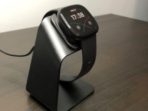 Read more about the article KIMILAR Fitbit Versa 3 & Fitbit Sense Charger Dock Review