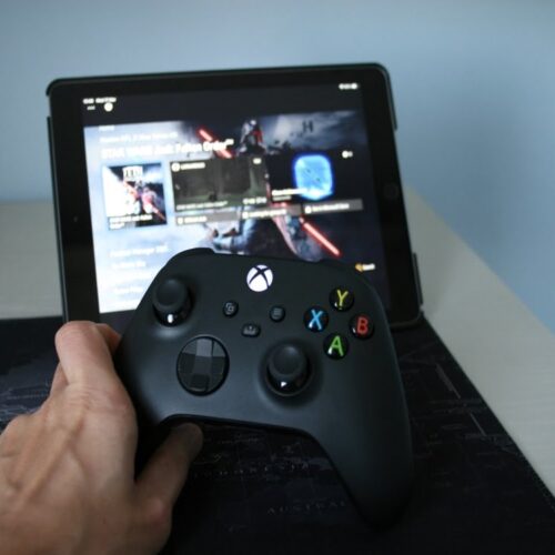 How to Play Xbox on Phone or Tablet