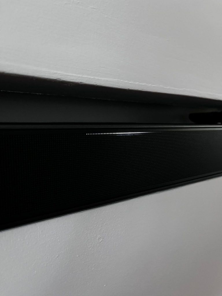 JBL Bar 2.0 picture showing the LED indicator on the front of the sound bar