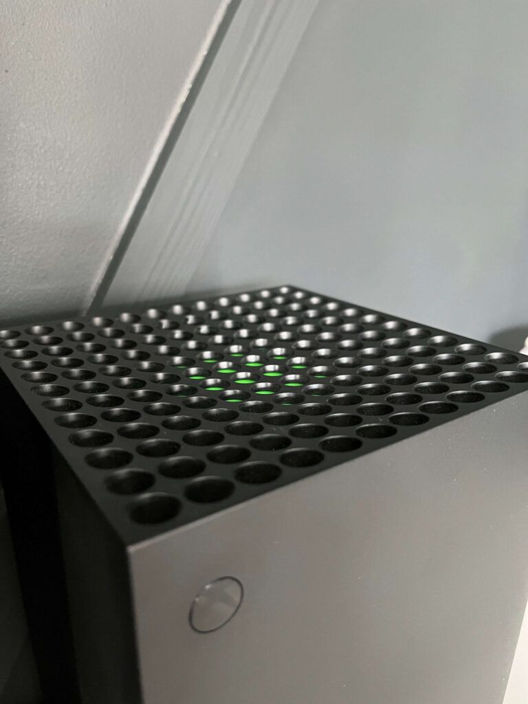 Xbox Series X top grill